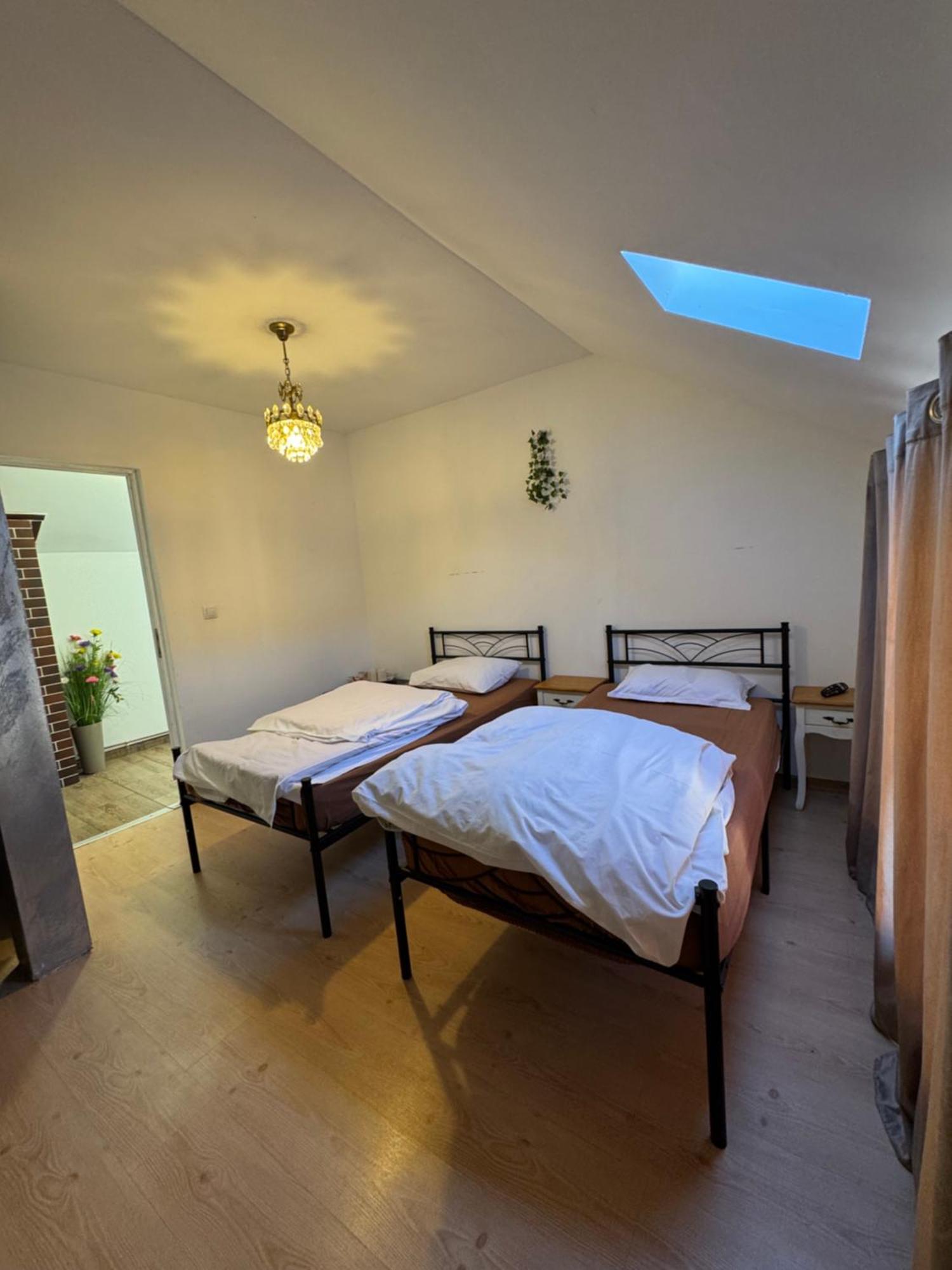 Old Country Sight Hotel Prázsmár Kültér fotó